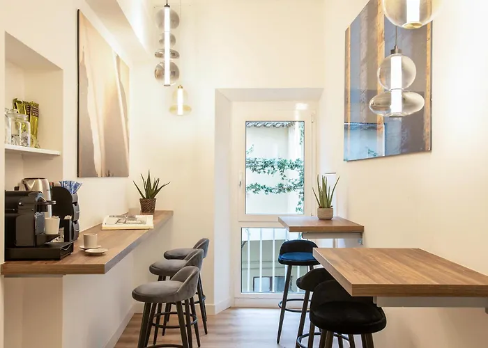 Pantheon 2 Bed and breakfast 4*