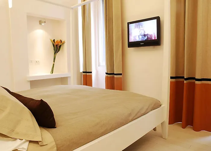 Pantheon 2 Bed and breakfast 4*